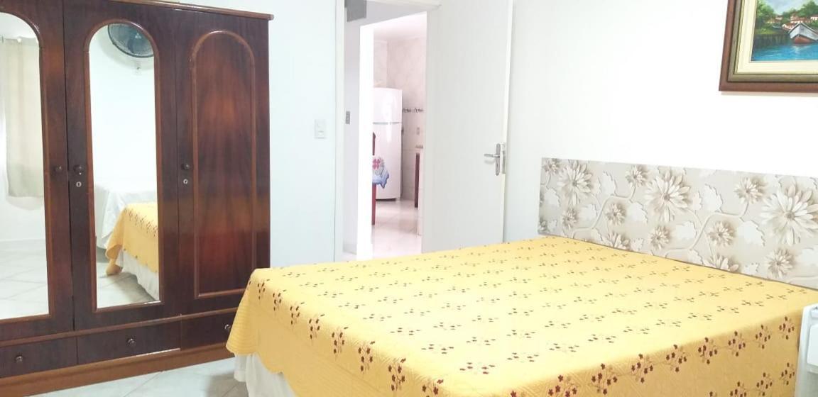 Вилла Casa 02 Dorm Na Rua Salmao Бомбиньяс Экстерьер фото
